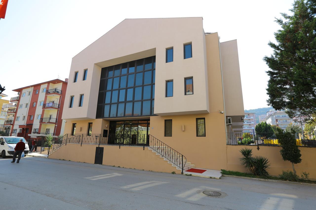 Montania Town Hotel Муданья Екстер'єр фото