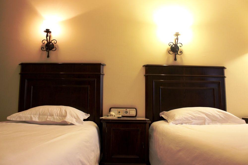 Montania Town Hotel Муданья Екстер'єр фото